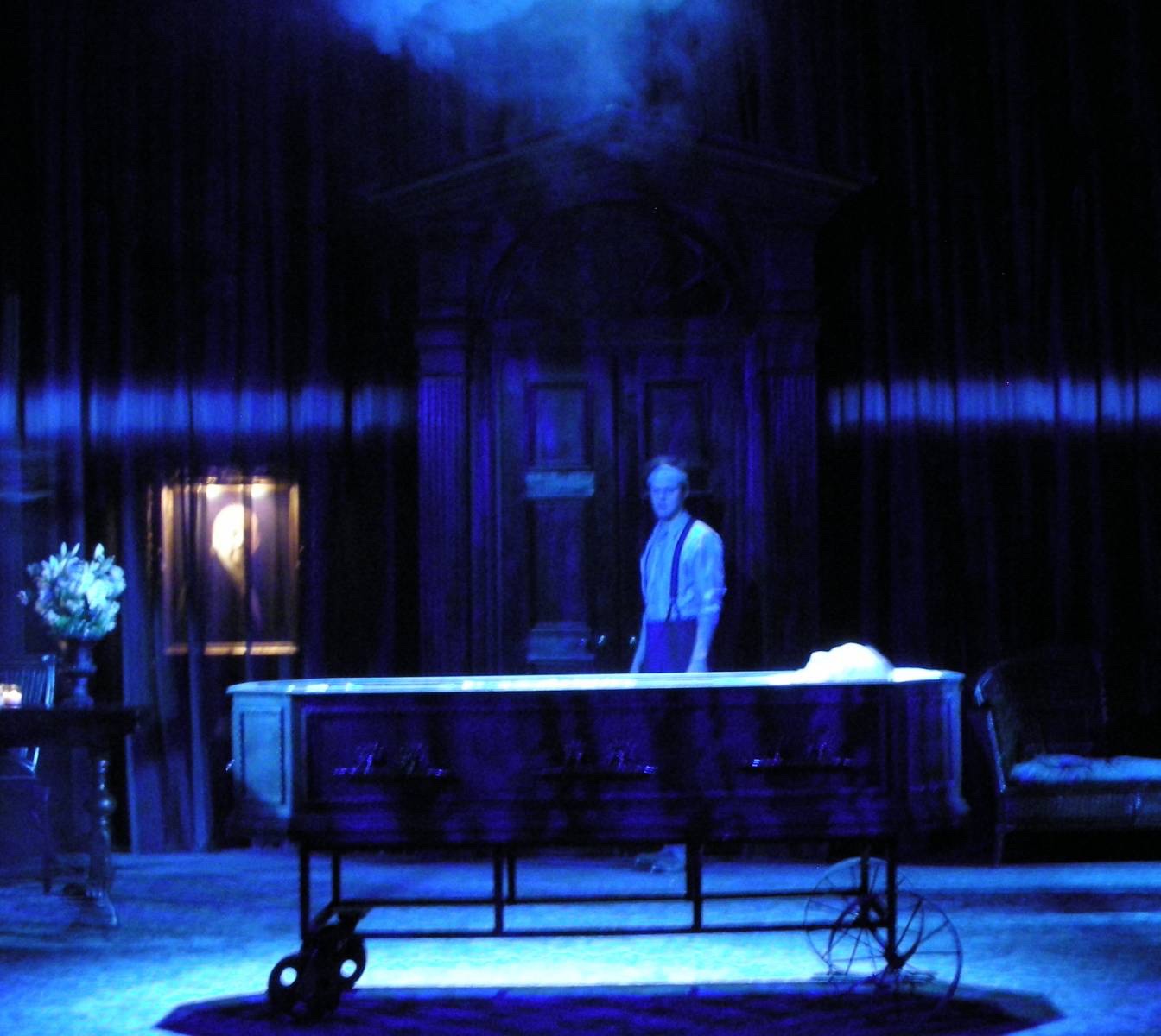 Mourning Becomes Electra lighting design by Jason Lyons, The New Group