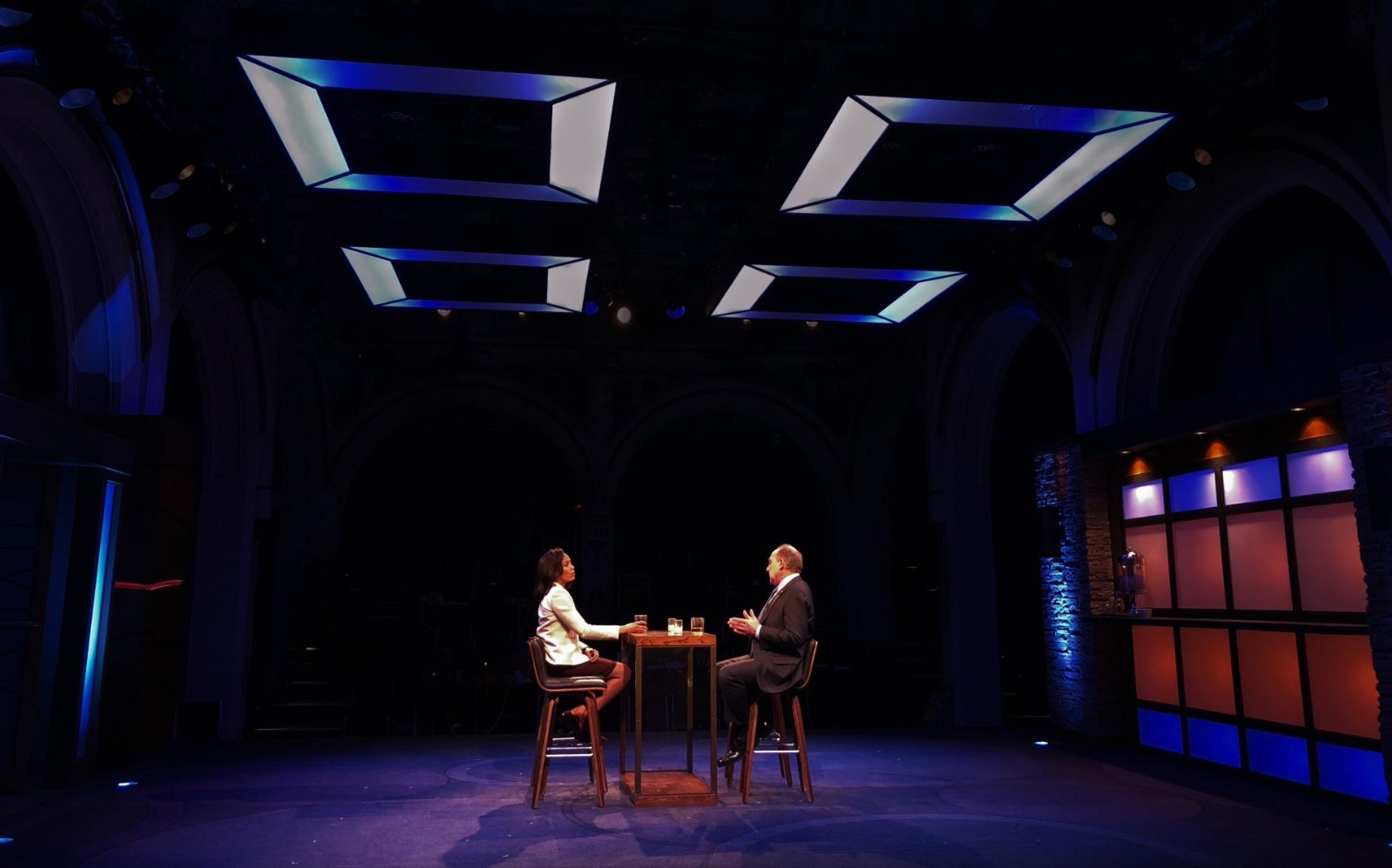 Kings lighting design by Jason Lyons, The Public Theater