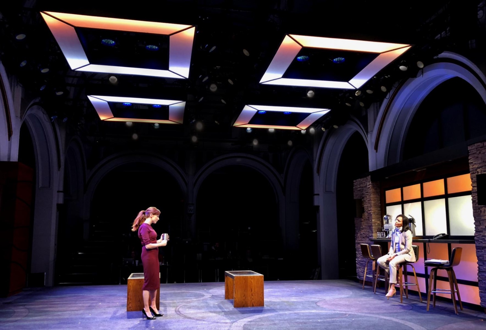 Kings lighting design by Jason Lyons, The Public Theater