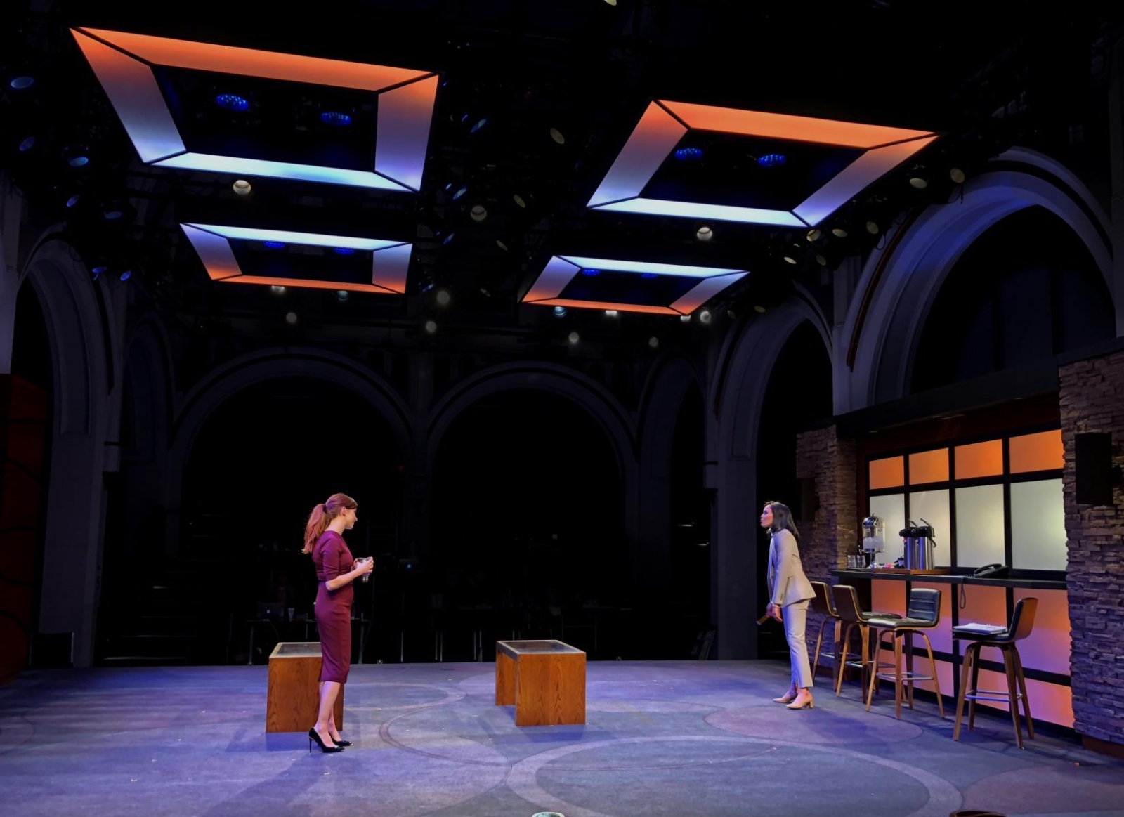 Kings lighting design by Jason Lyons, The Public Theater