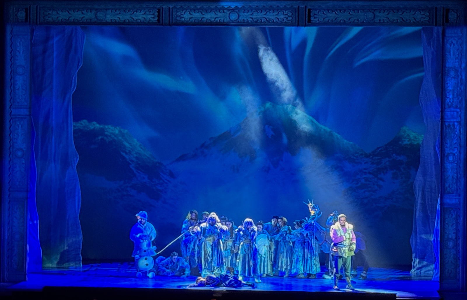 Frozen lighting design by Jason Lyons, Theater Under the Stars
