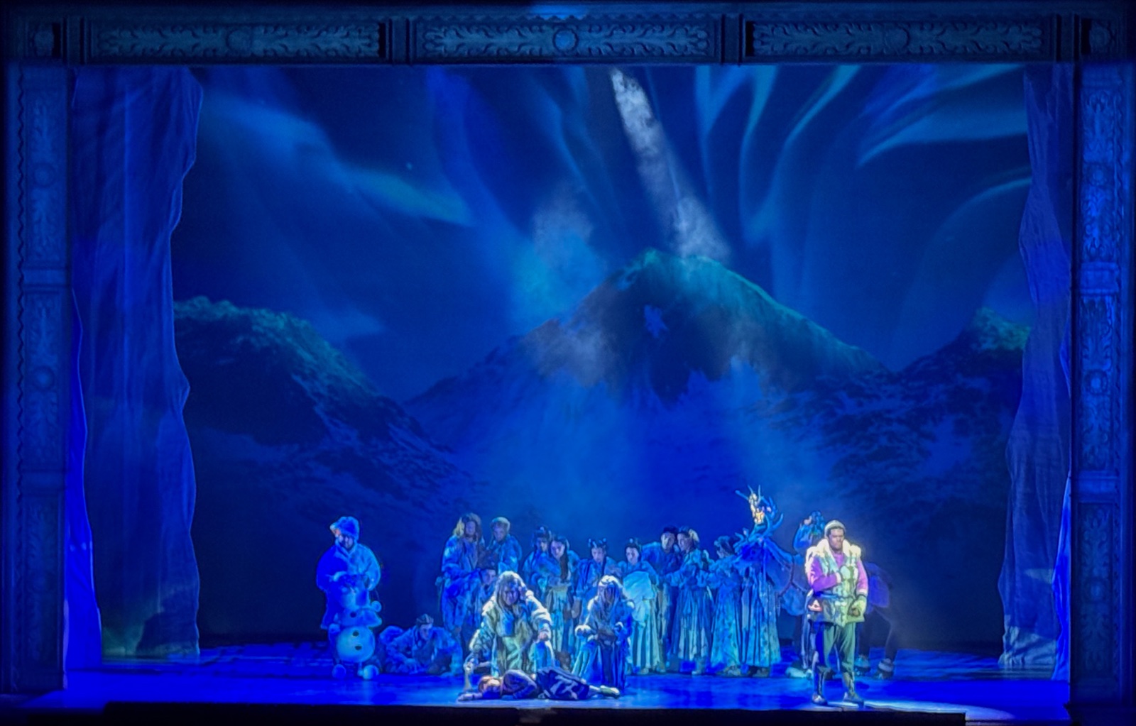 Frozen lighting design by Jason Lyons, Theater Under the Stars