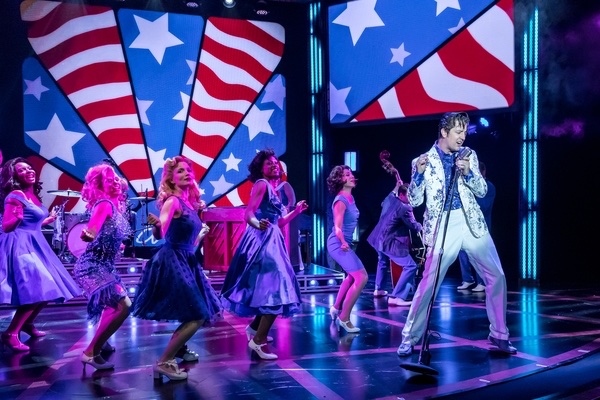 Heartbreak Hotel lighting design by Jason Lyons, Water Tower Playhouse