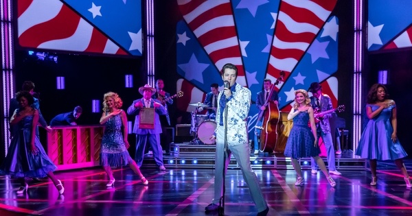 Heartbreak Hotel lighting design by Jason Lyons, Water Tower Playhouse