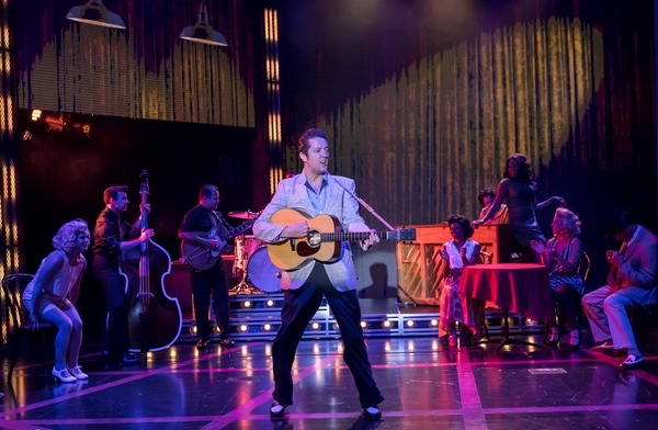 Heartbreak Hotel lighting design by Jason Lyons, Water Tower Playhouse