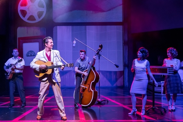 Heartbreak Hotel lighting design by Jason Lyons, Water Tower Playhouse