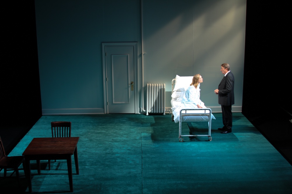 Two By Pinter lighting design by Jason Lyons, Atlantic Theater Company