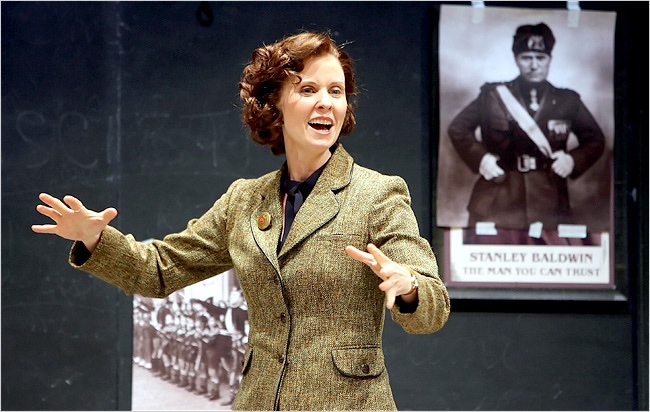 Prime of Miss Jean Brodie lighting design by Jason Lyons, The New Group