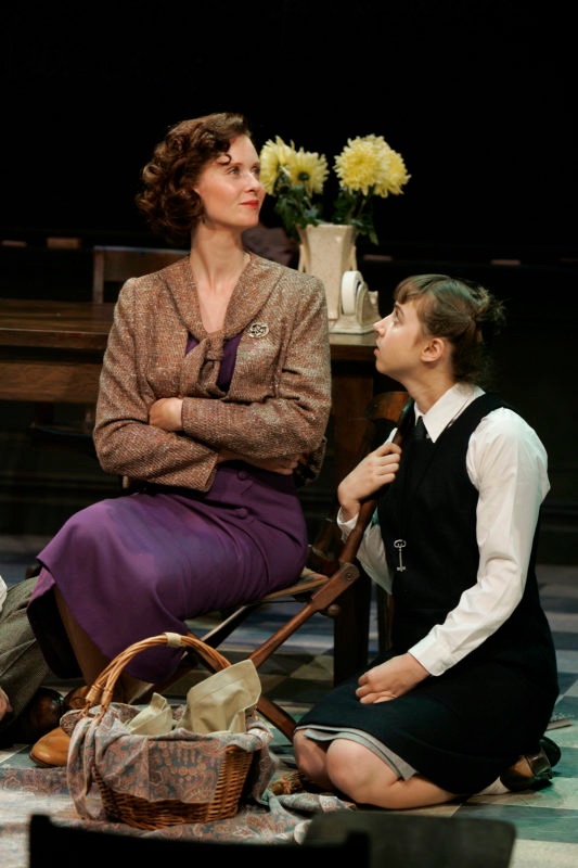 Prime of Miss Jean Brodie lighting design by Jason Lyons, The New Group