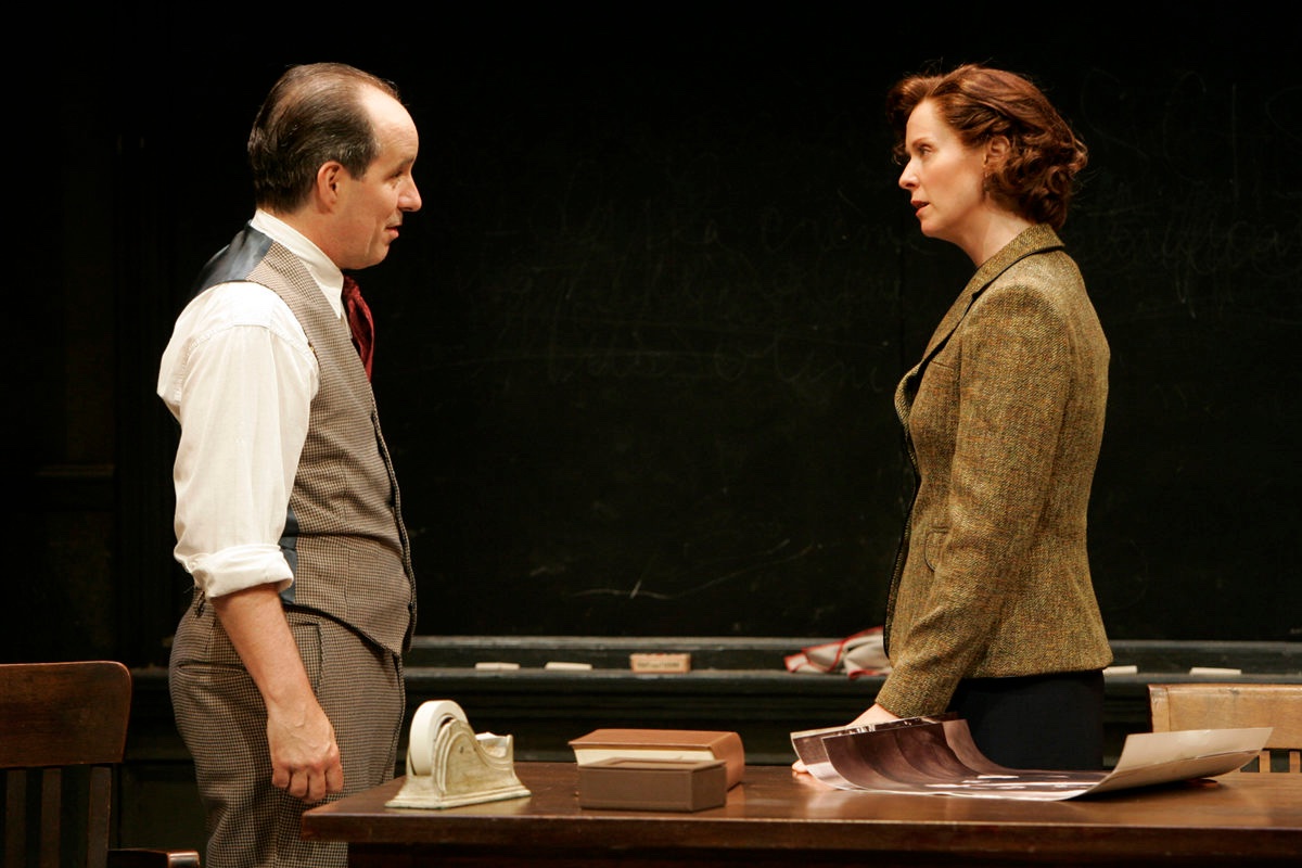 Prime of Miss Jean Brodie lighting design by Jason Lyons, The New Group