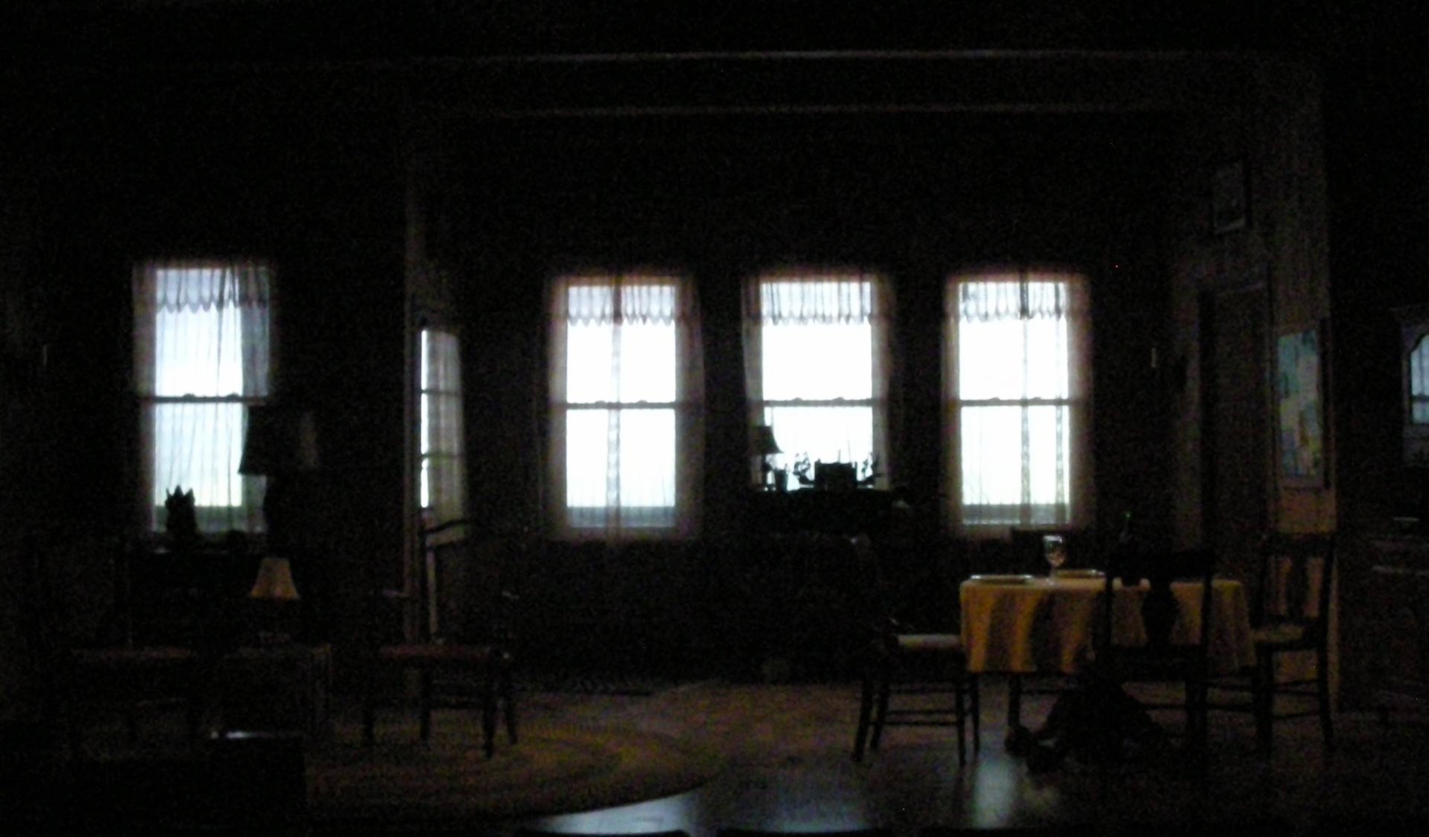 Groundswell lighting design by Jason Lyons, The New Group