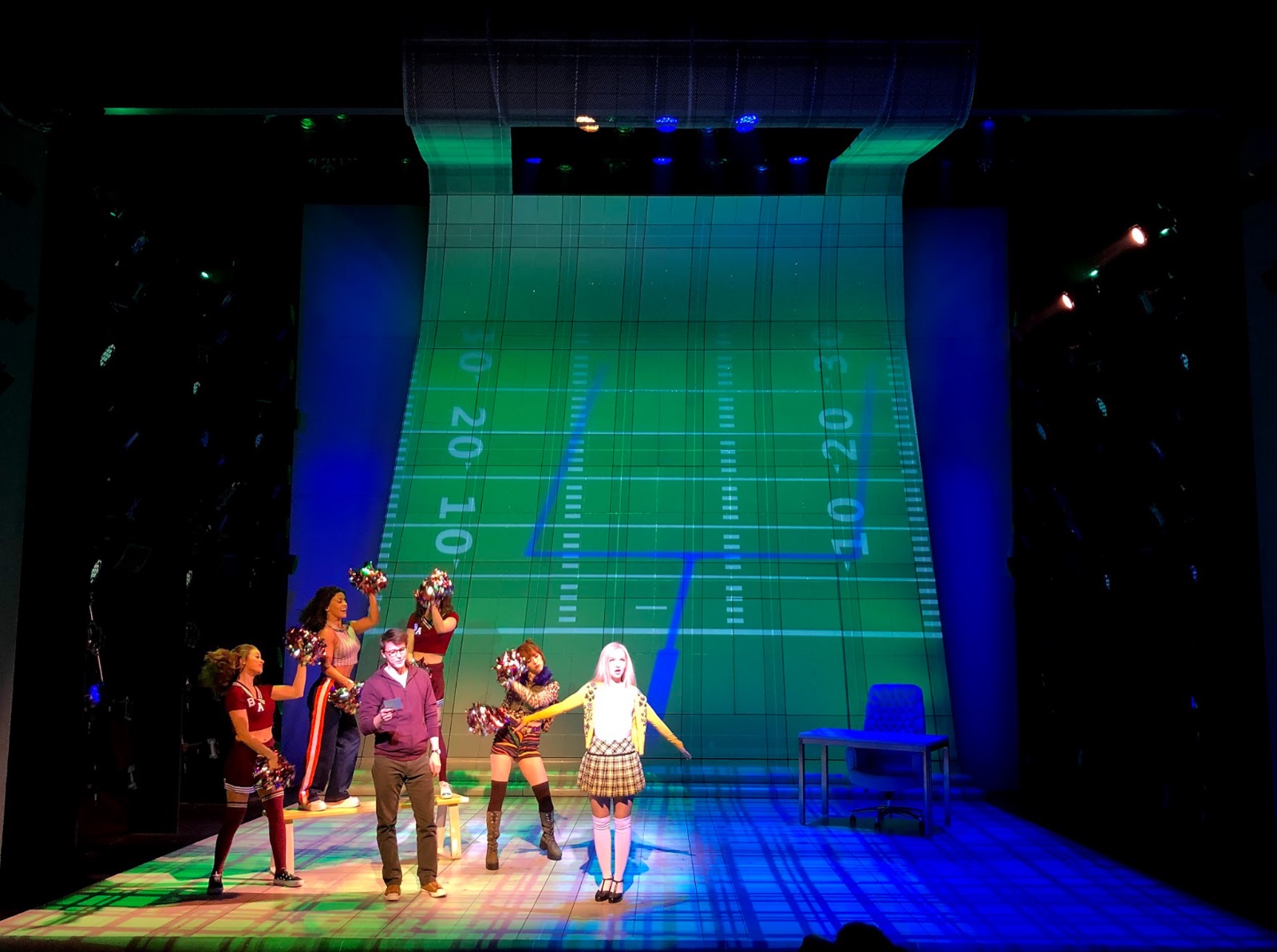 Clueless   lighting design by Jason Lyons, The New Group
