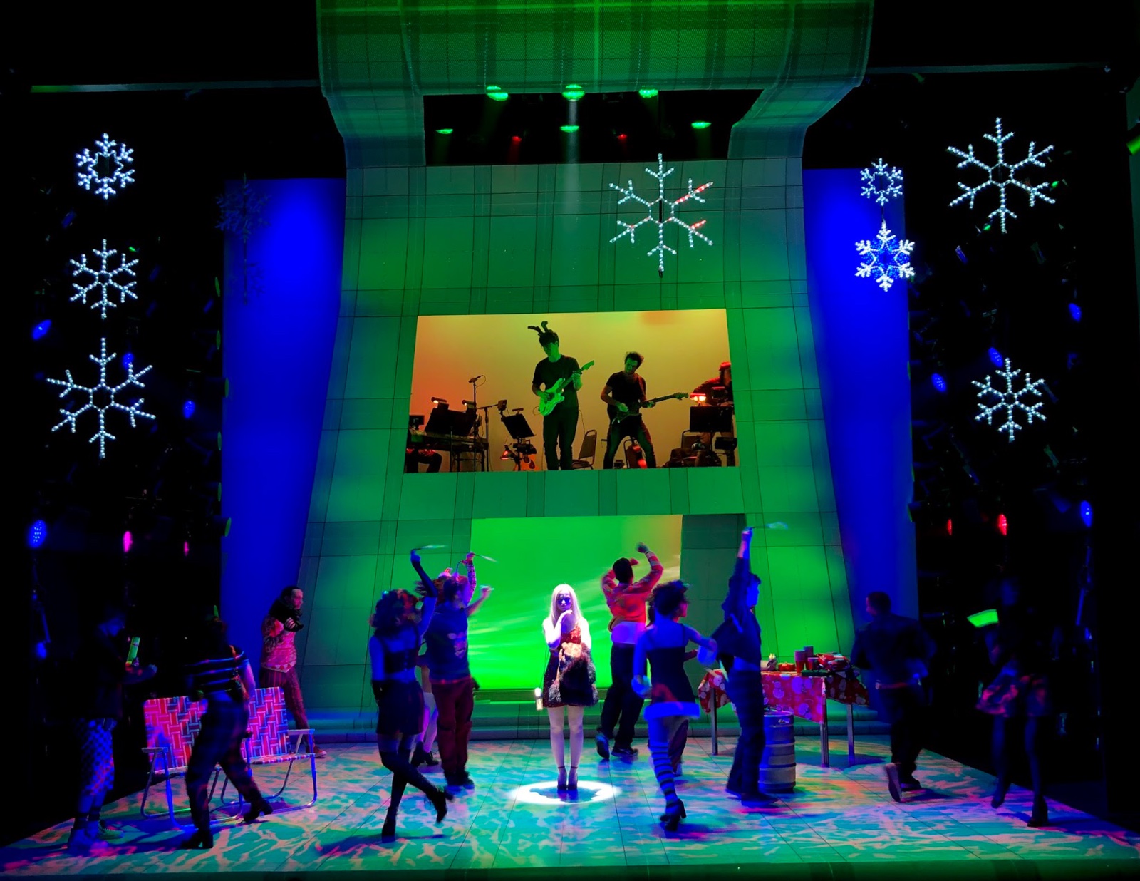 Clueless   lighting design by Jason Lyons, The New Group