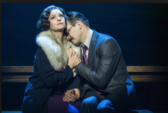 Himself & Nora lighting design by Jason Lyons, Minetta Lane Theater