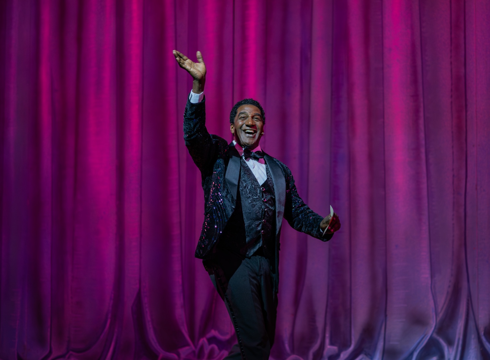 La Cage aux Folles lighting design by Jason Lyons, The Muny
