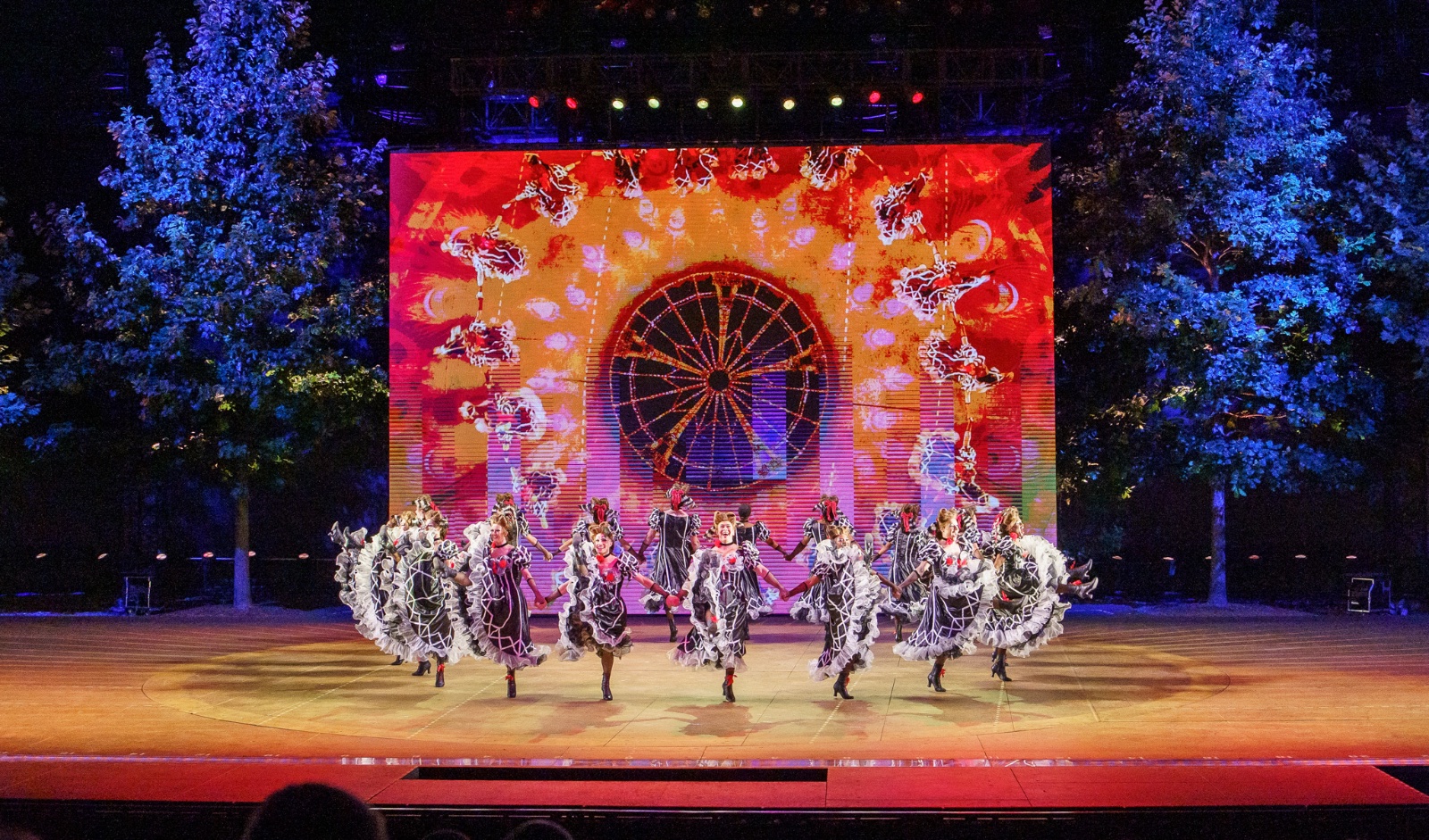 La Cage aux Folles lighting design by Jason Lyons, The Muny