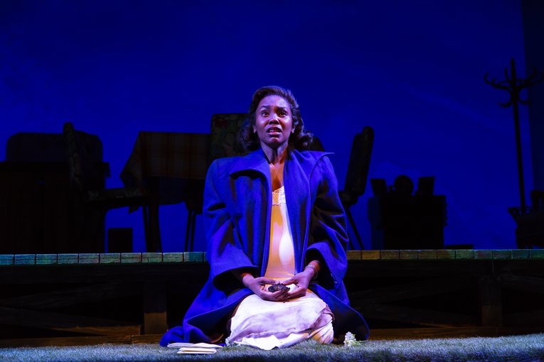 Too Heavy for My Pockets lighting design by Jason Lyons, George Street Playhouse