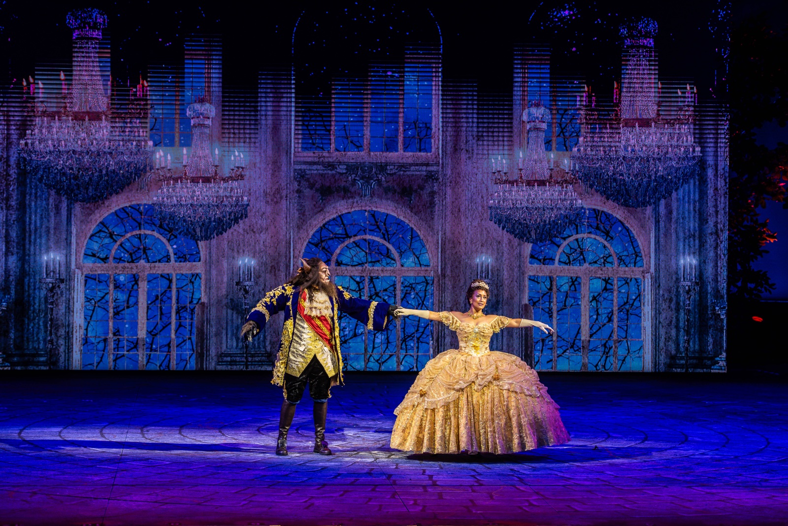 Beauty & the Beast lighting design by Jason Lyons, The Muny