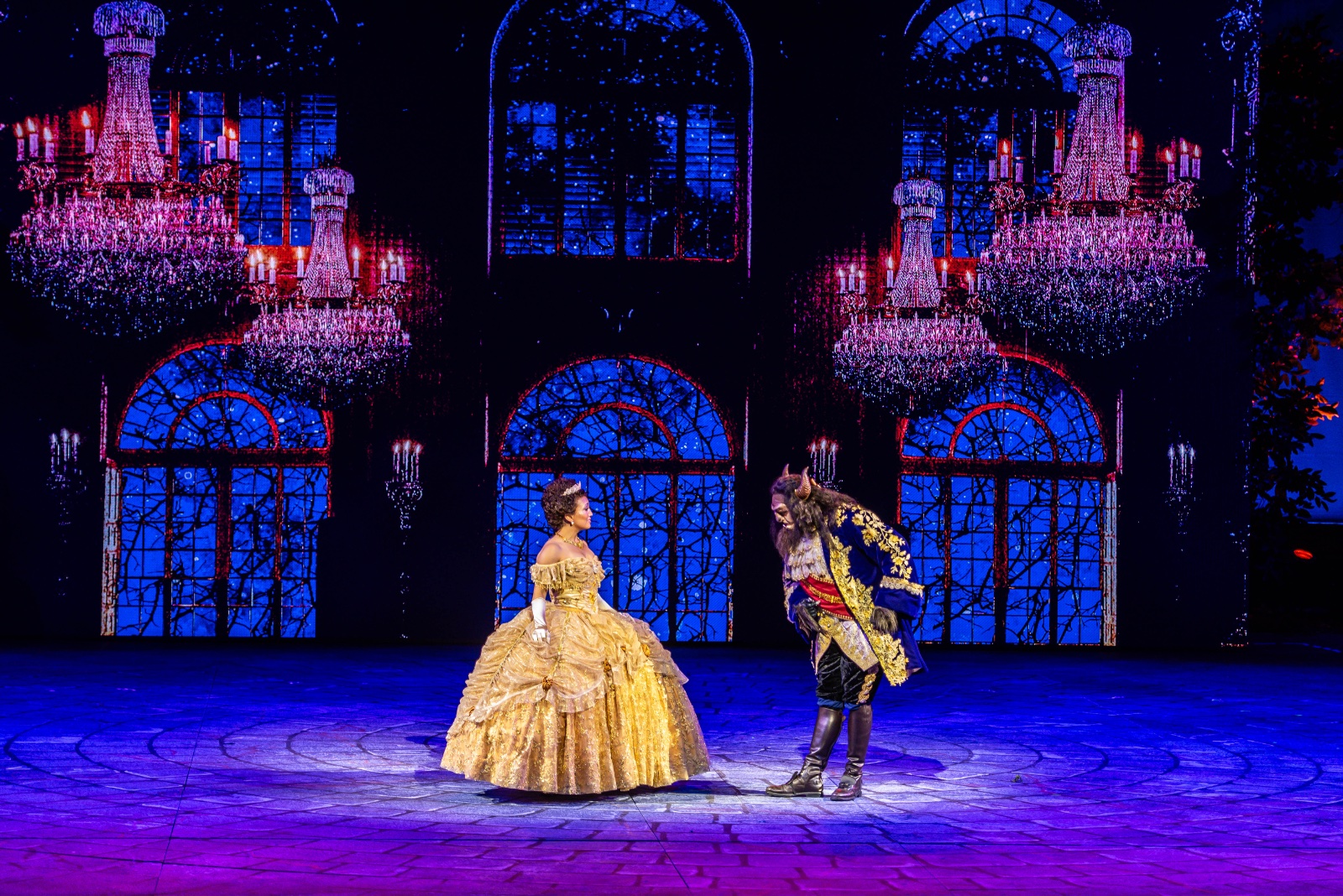 Beauty & the Beast lighting design by Jason Lyons, The Muny