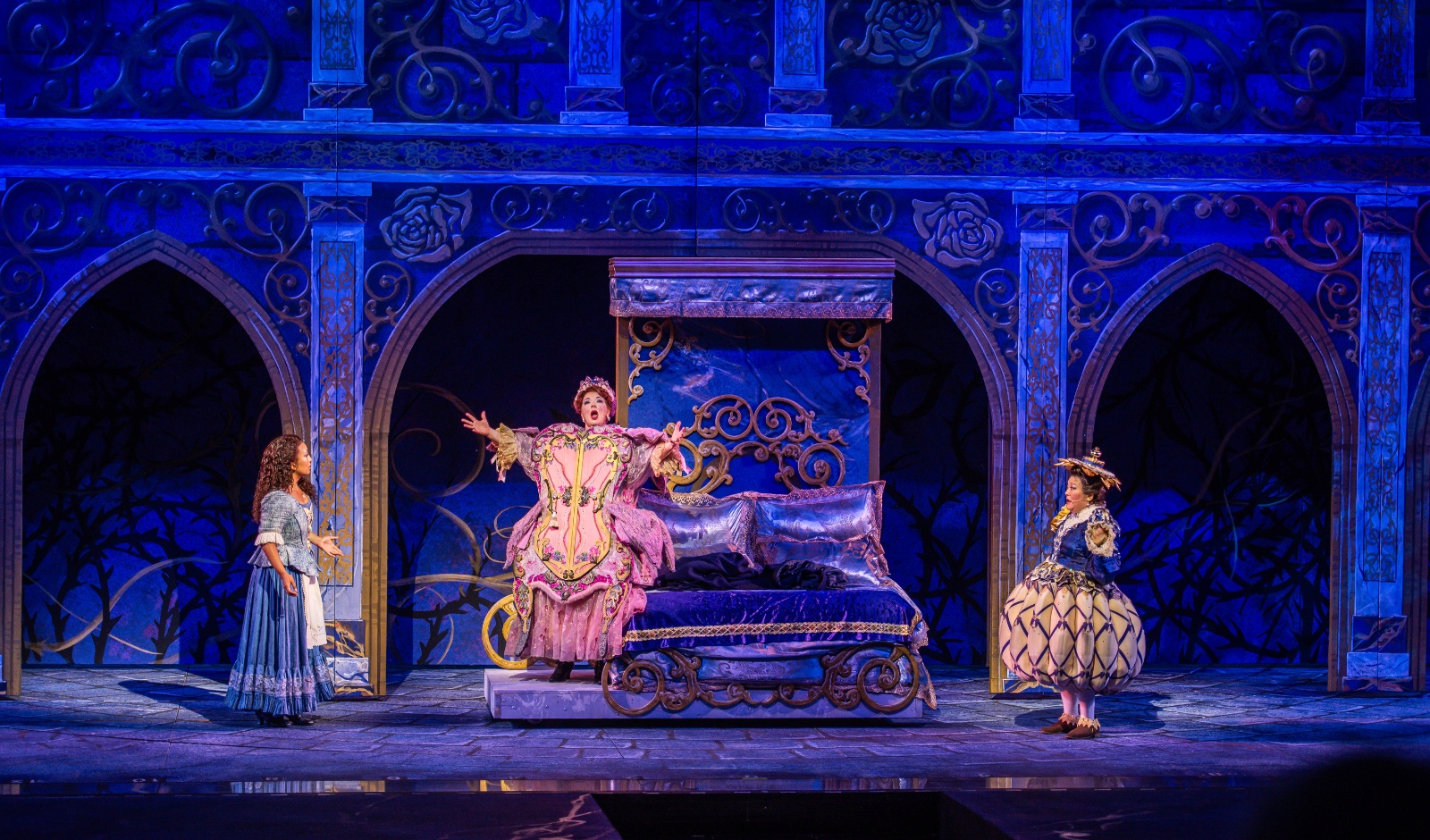 Beauty & the Beast lighting design by Jason Lyons, The Muny