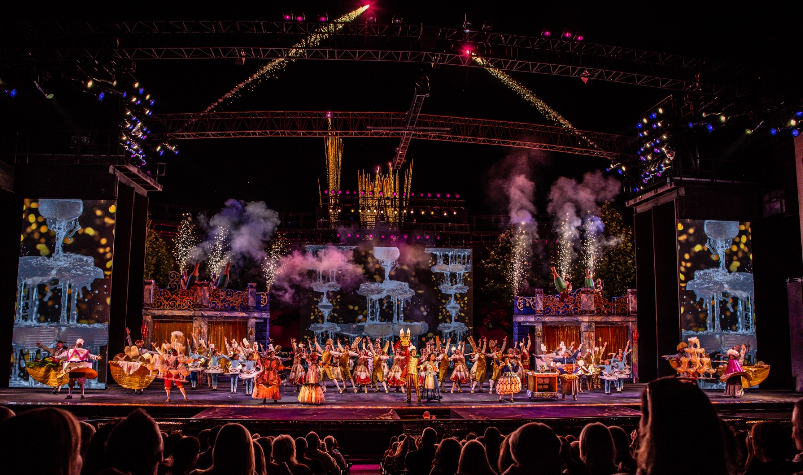 Beauty & the Beast lighting design by Jason Lyons, The Muny