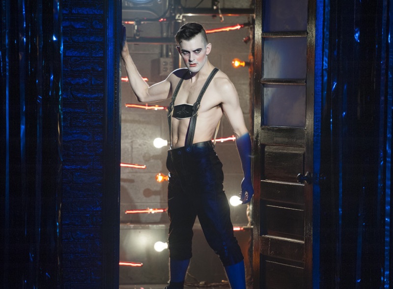 Cabaret   lighting design by Jason Lyons, Signature