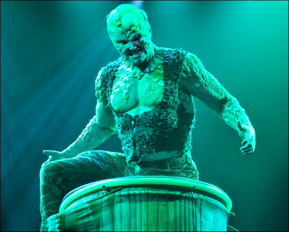 Toxic Avenger   lighting design by Jason Lyons, The Alley Theater
