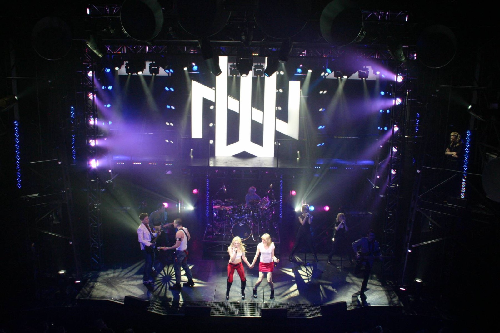 White Noise lighting design by Jason Lyons, The Royal George 