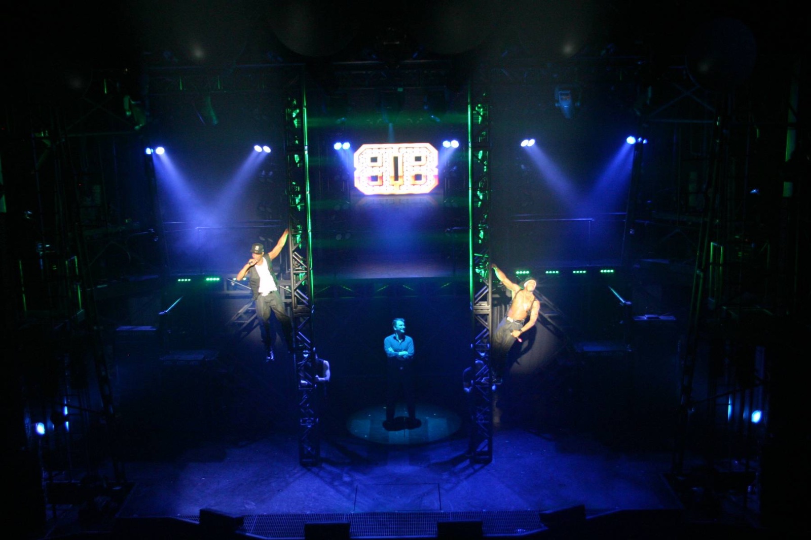 White Noise lighting design by Jason Lyons, The Royal George 
