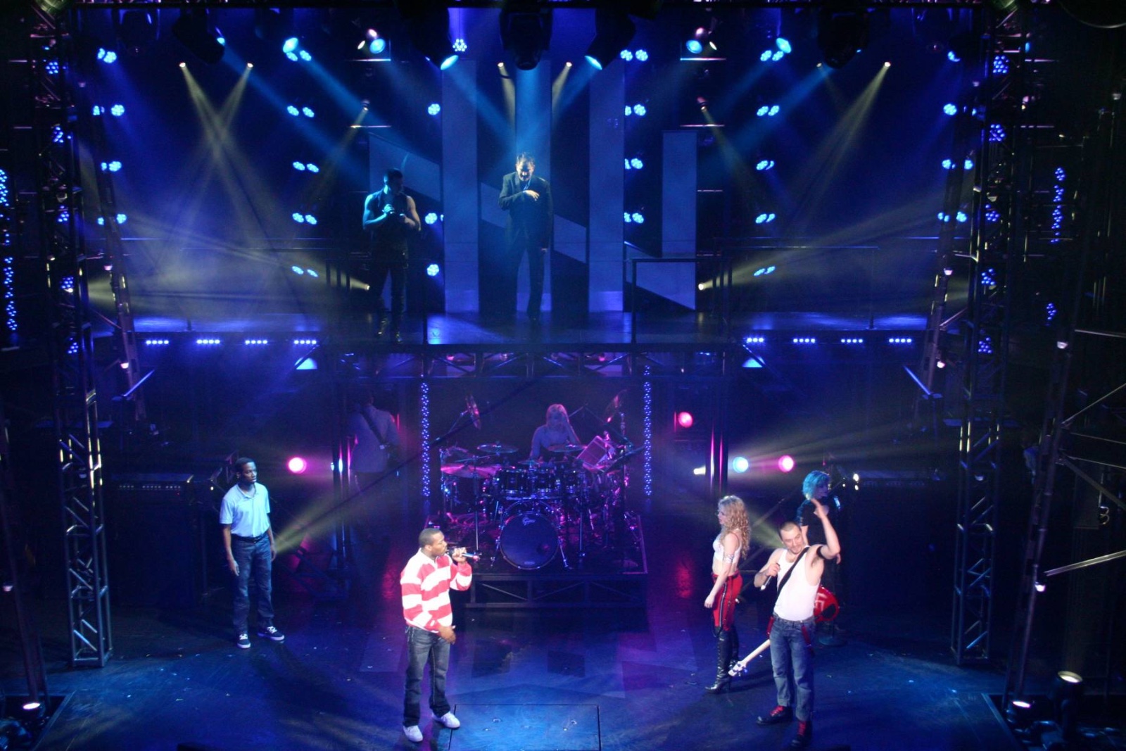 White Noise lighting design by Jason Lyons, The Royal George 