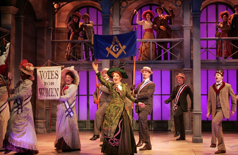 Hello Dolly lighting design by Jason Lyons, Goodpseed