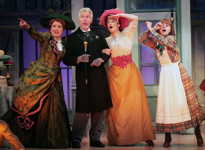 Hello Dolly lighting design by Jason Lyons, Goodpseed
