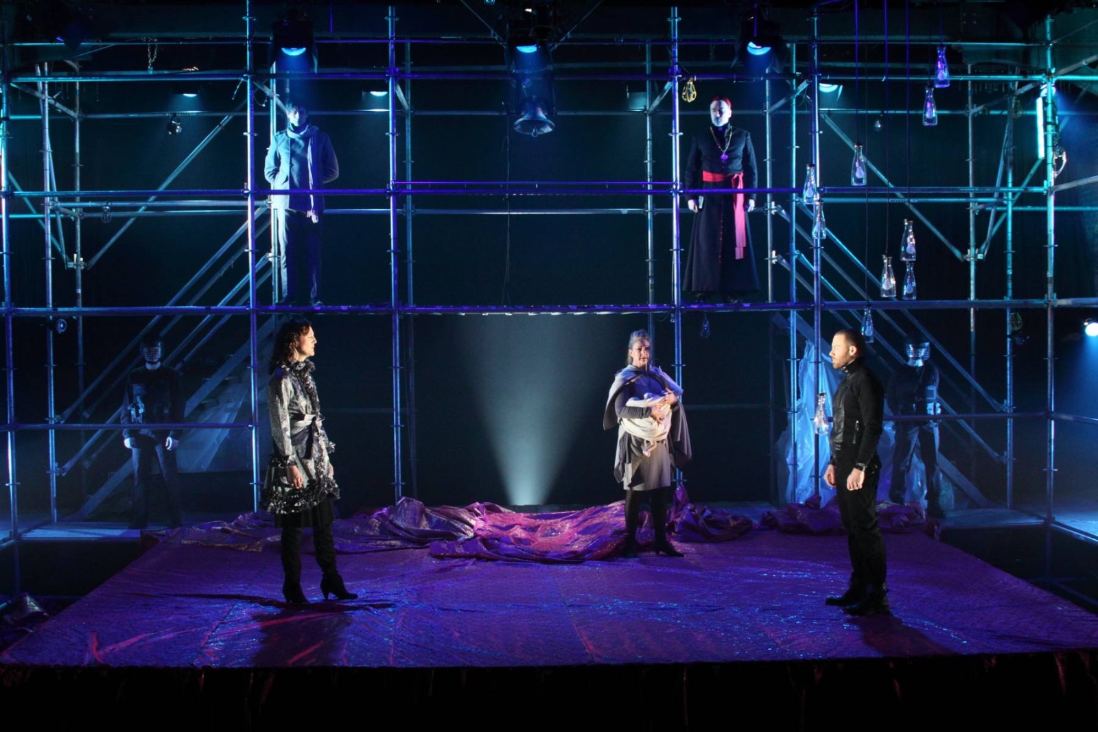 The Duchess of Malfi lighting design by Jason Lyons, Red Bull Theater