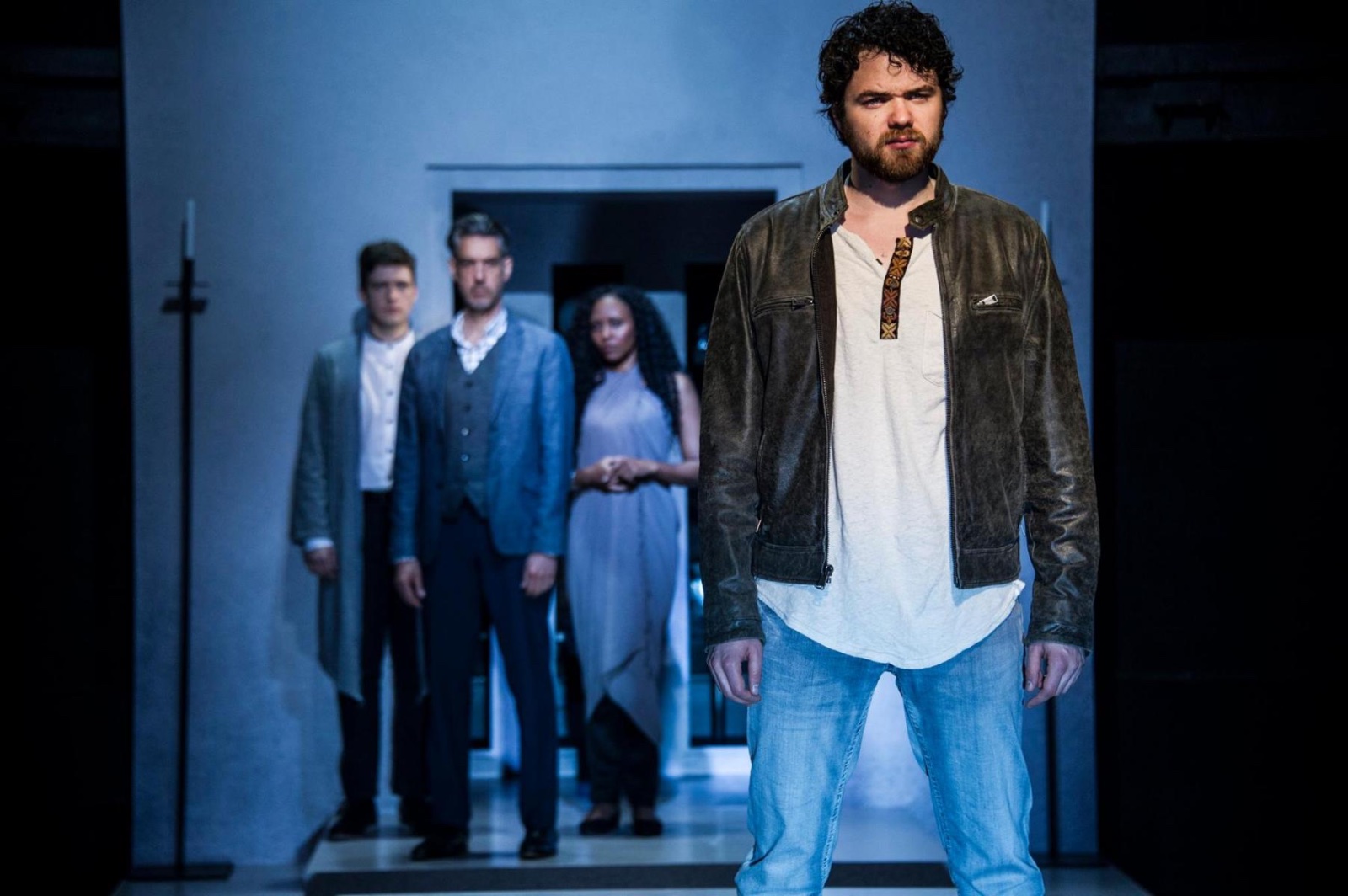 Jesus Christ Superstar lighting design by Jason Lyons, Signature