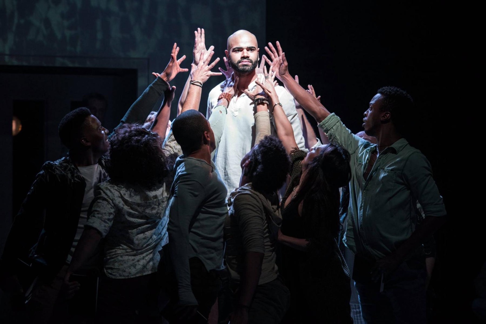 Jesus Christ Superstar lighting design by Jason Lyons, Signature