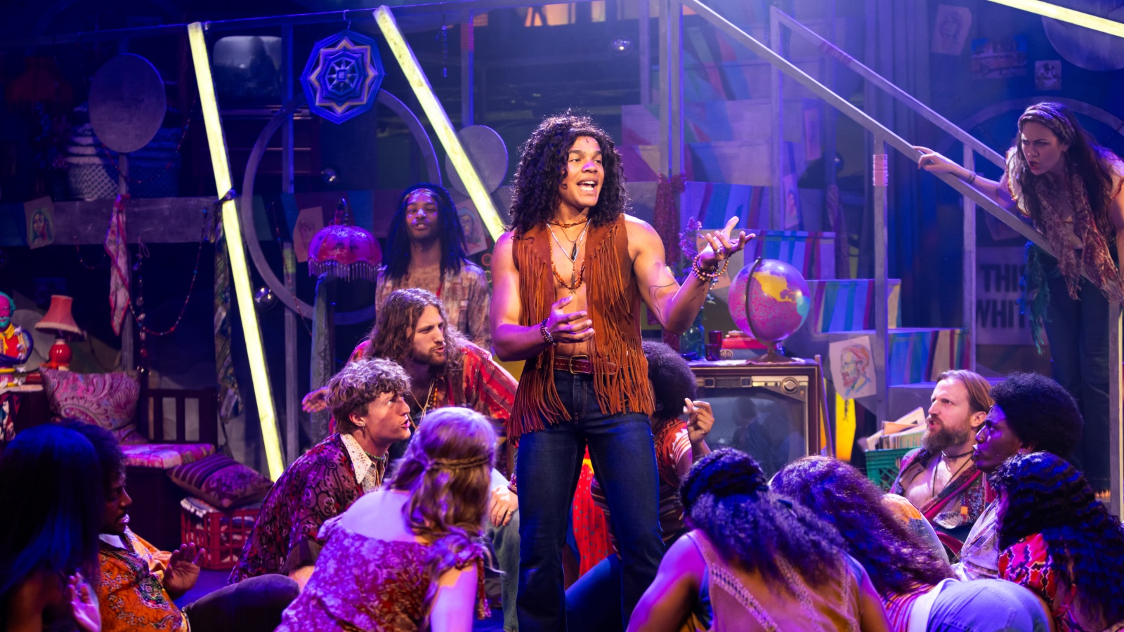 Hair lighting design by Jason Lyons, Signature