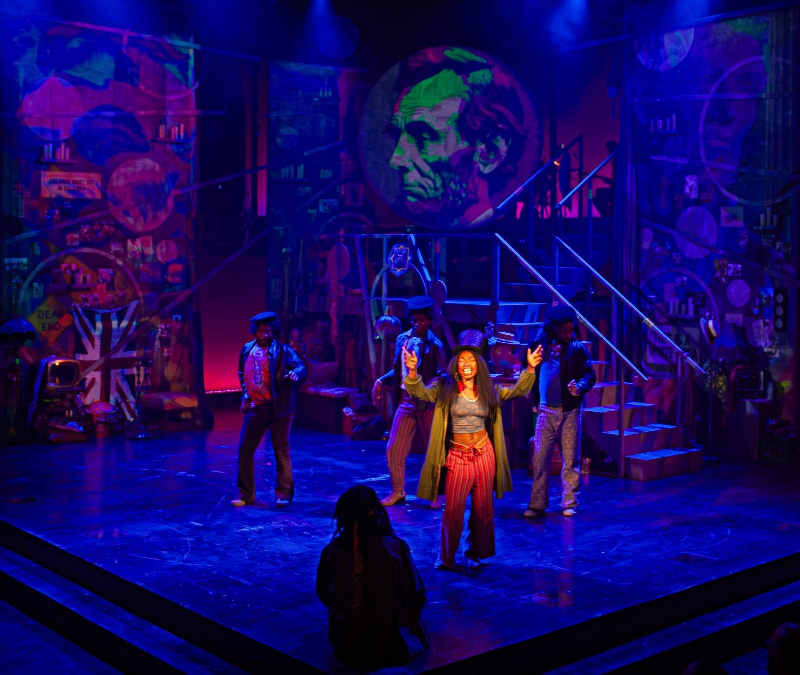 Hair lighting design by Jason Lyons, Signature