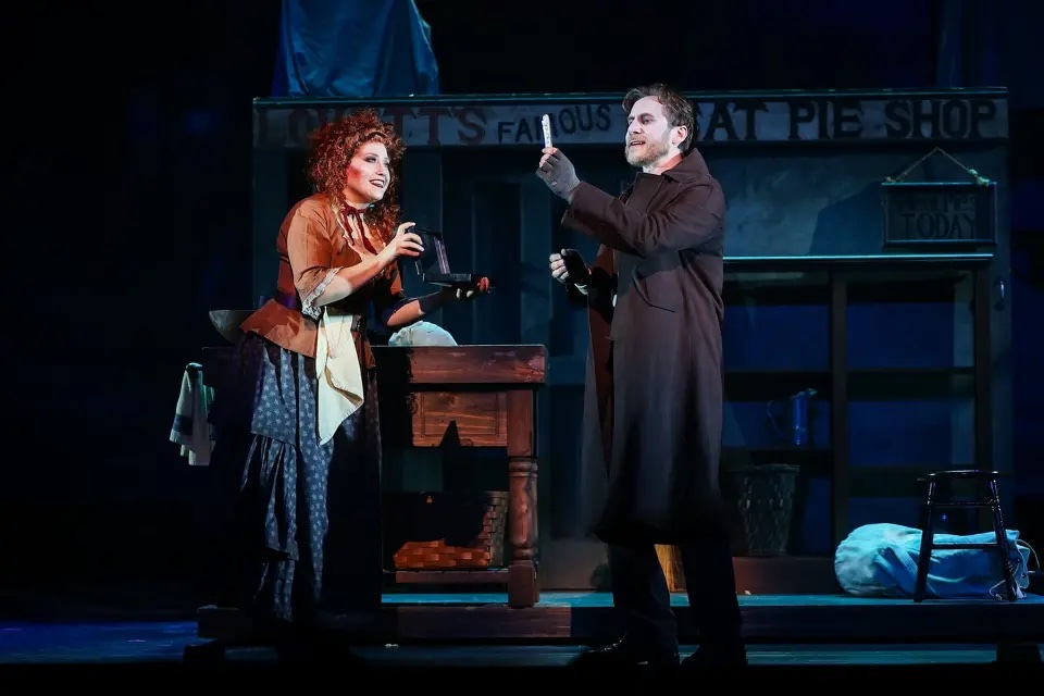 Sweeny Todd lighting design by Jason Lyons, Theater Under the Stars