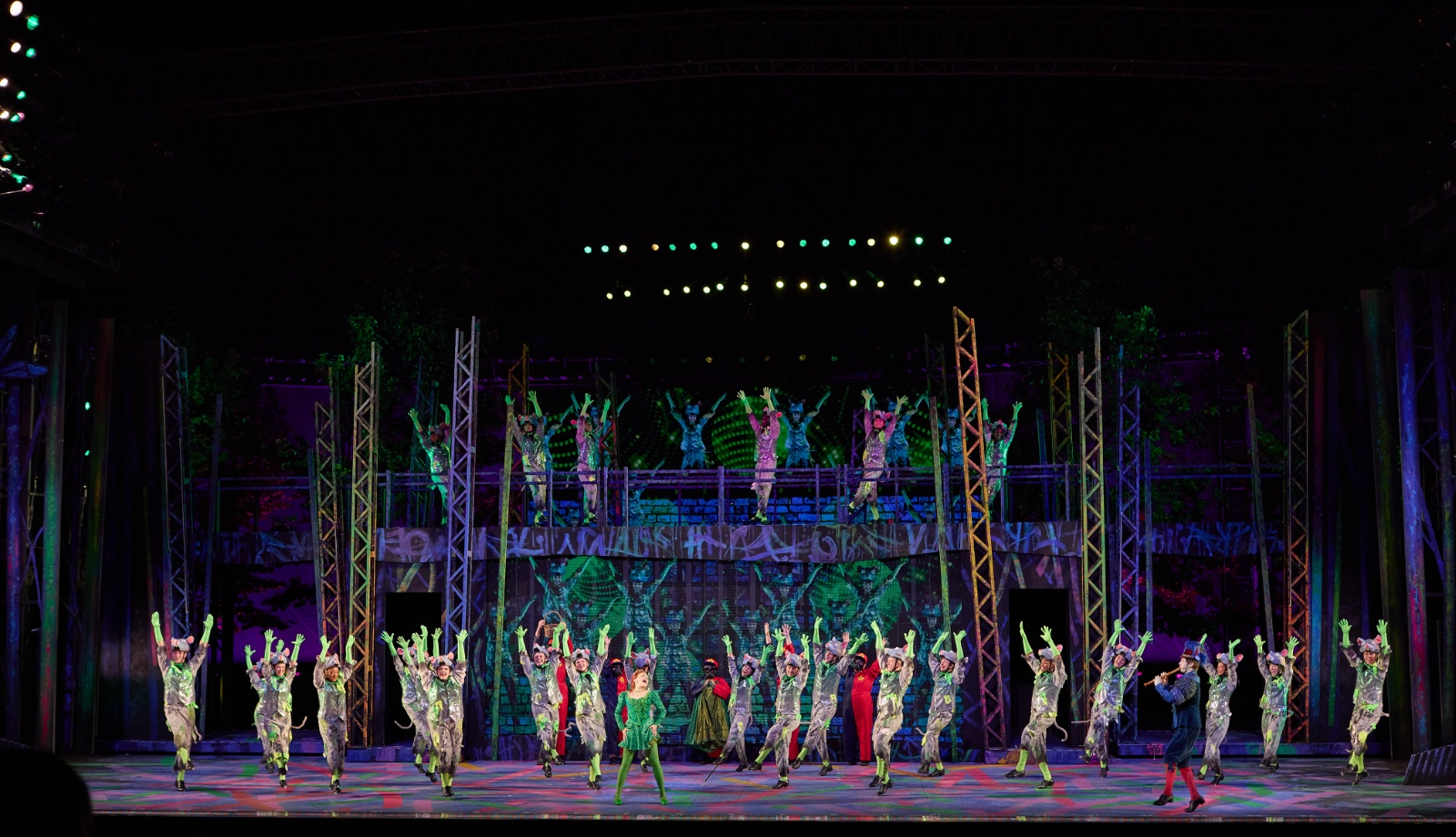 Shrek lighting design by Jason Lyons, The Muny